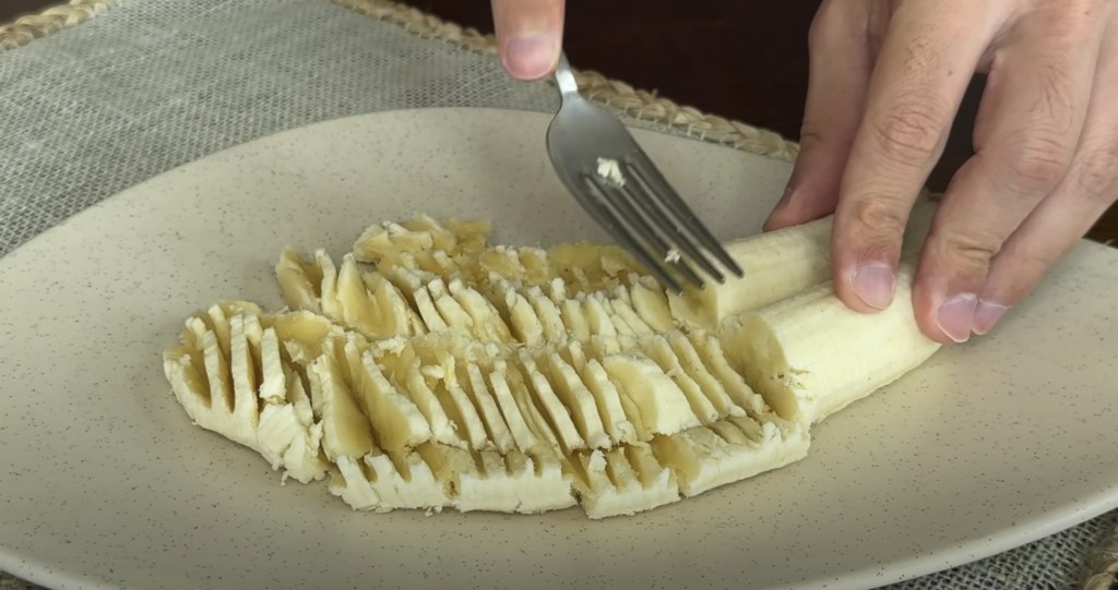 Kakavne kocke iz banan in malin.