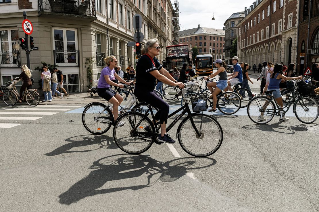 København spodbuja turiste, da potujejo s kolesi.